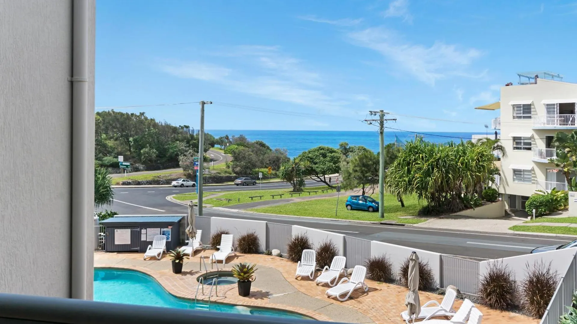 Pandanus Coolum Beach Aparthotel